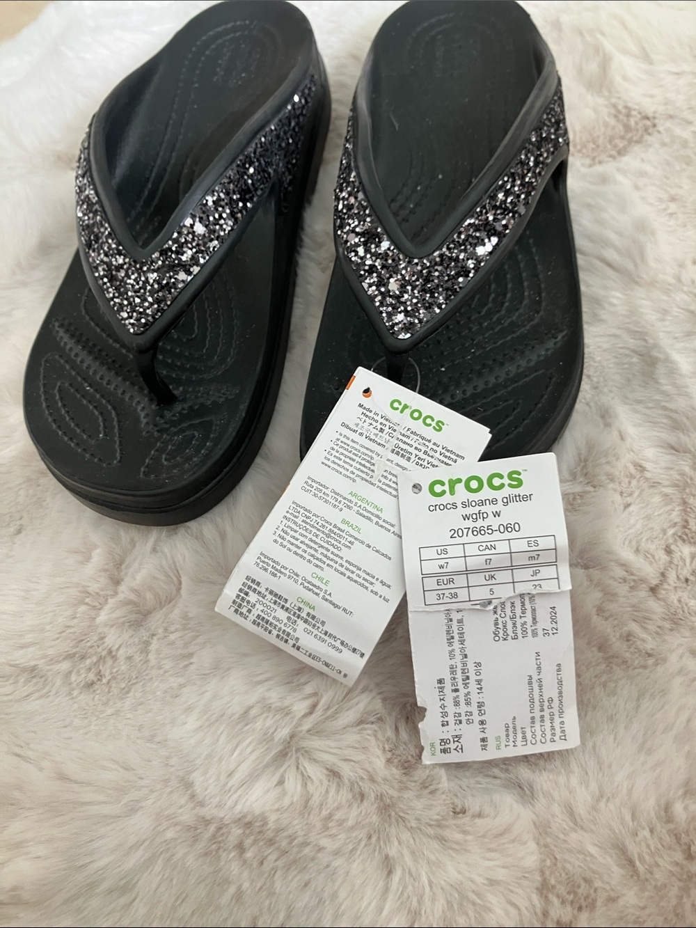 NWT CROCS Black Glitter Wedge Flip Sandals - Picture 6 of 6
